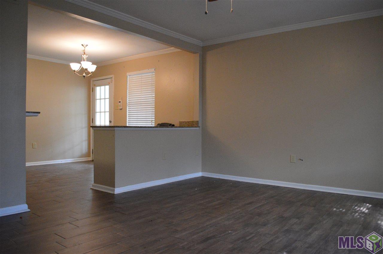 10855 West Fuller Place, Unit 22 Baton Rouge, LA 70816 - Photo 4 of 6 Gallery Image 4