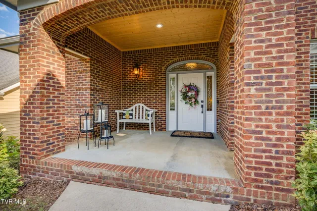 $899,999 | 292 Alpine Trail, Kingsport, TN 37663