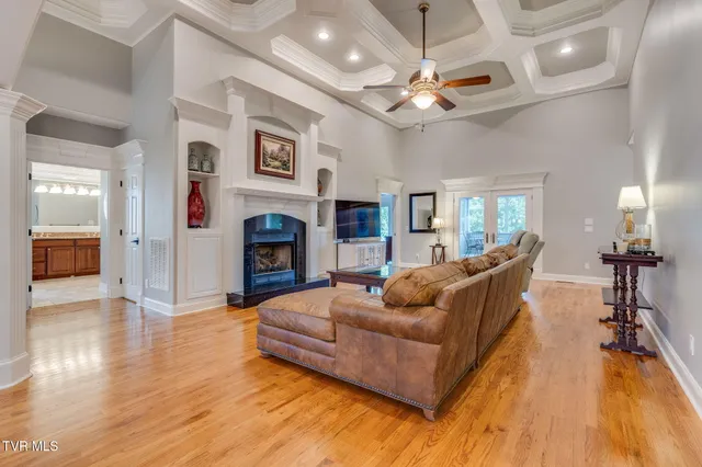 $899,999 | 292 Alpine Trail, Kingsport, TN 37663