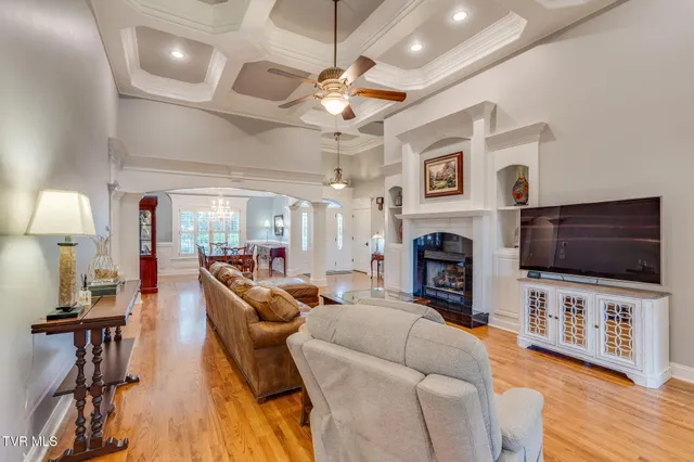 $899,999 | 292 Alpine Trail, Kingsport, TN 37663