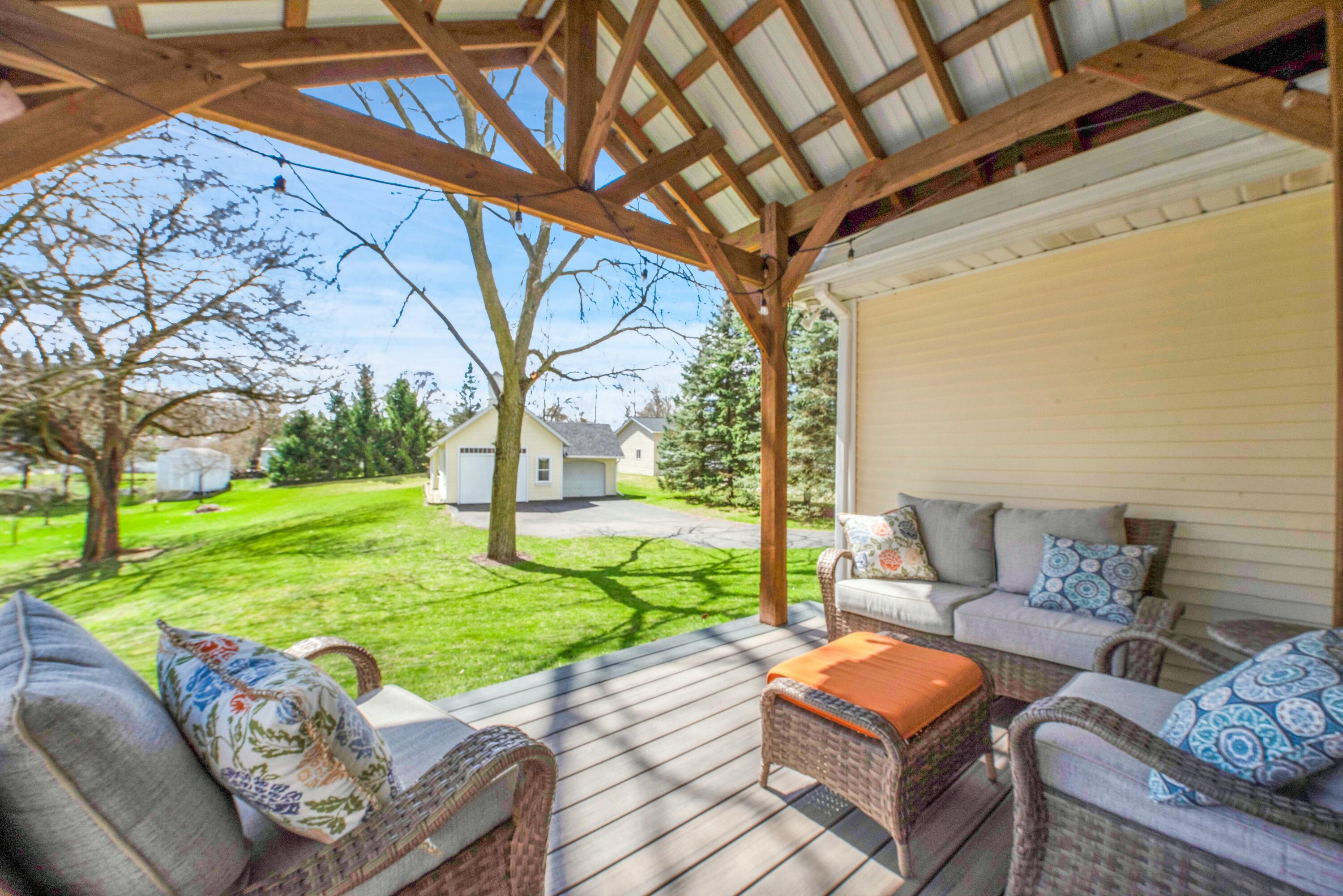 635 Brighton Lake Road Brighton, MI 48116 - Photo 5 of 44 tempImagergQRSW