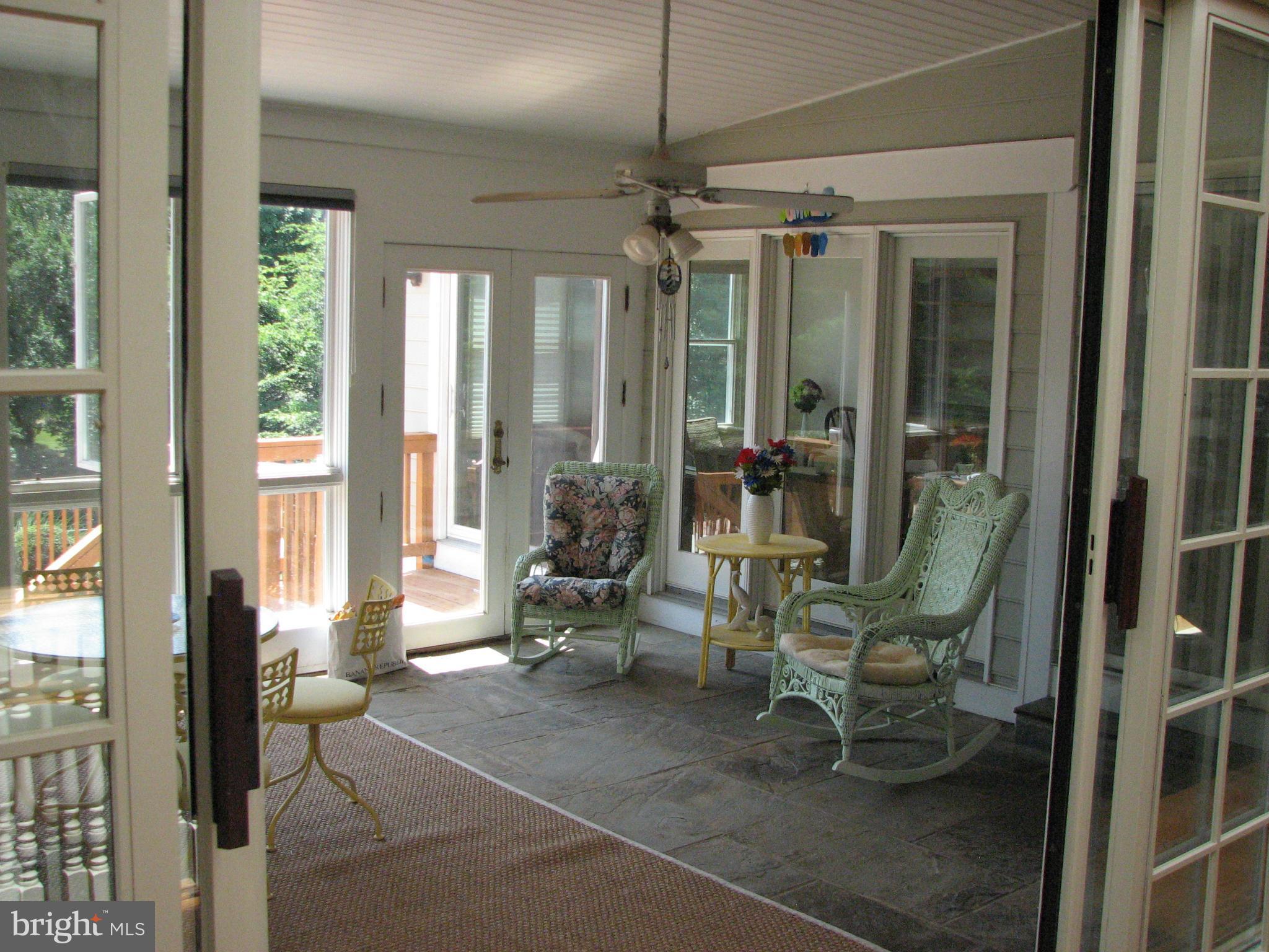 11516 Glen Road Potomac, MD 20854 - Photo 12 of 30 Interior (General)