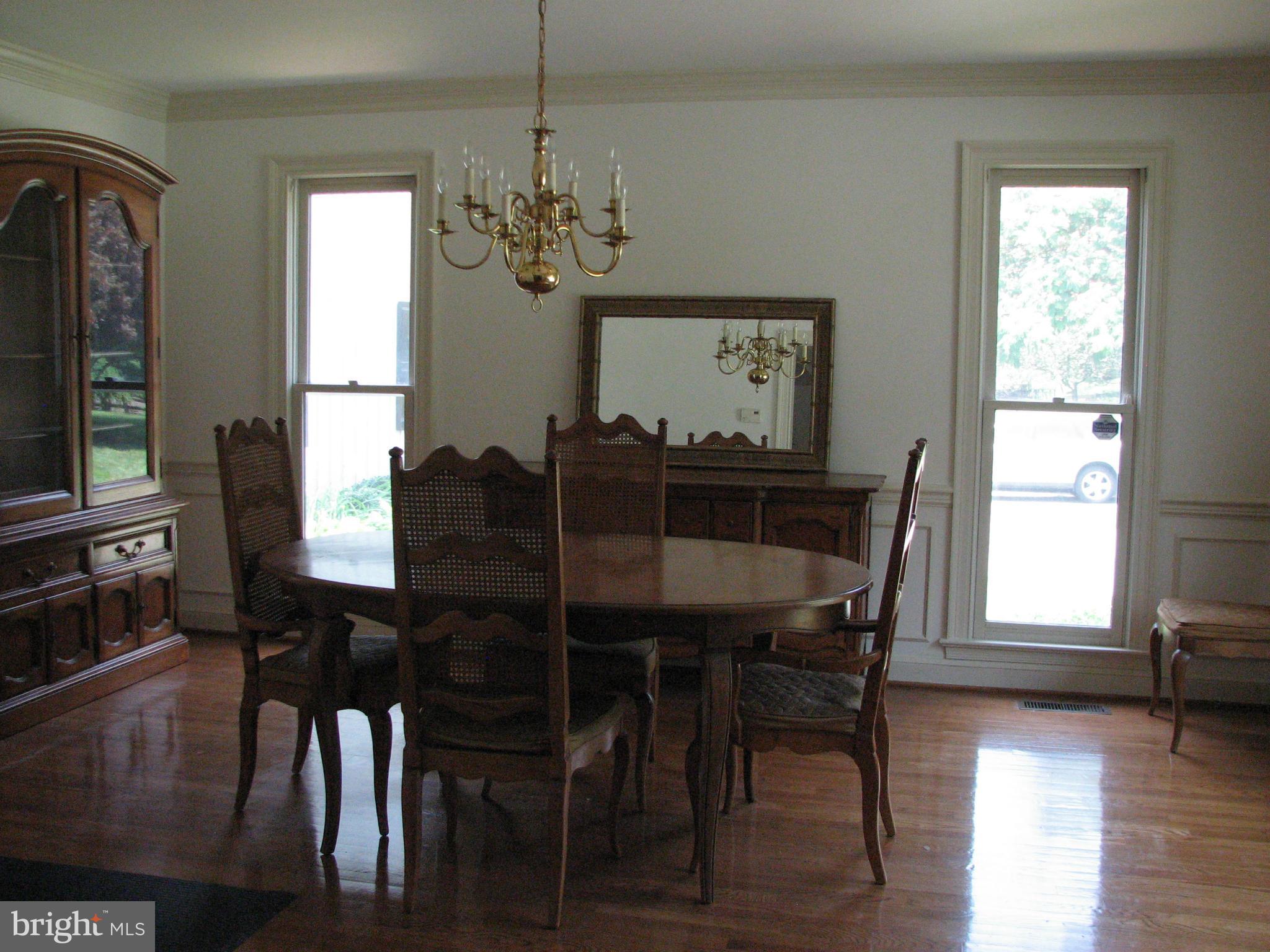 11516 Glen Road Potomac, MD 20854 - Photo 5 of 30 Dining Room