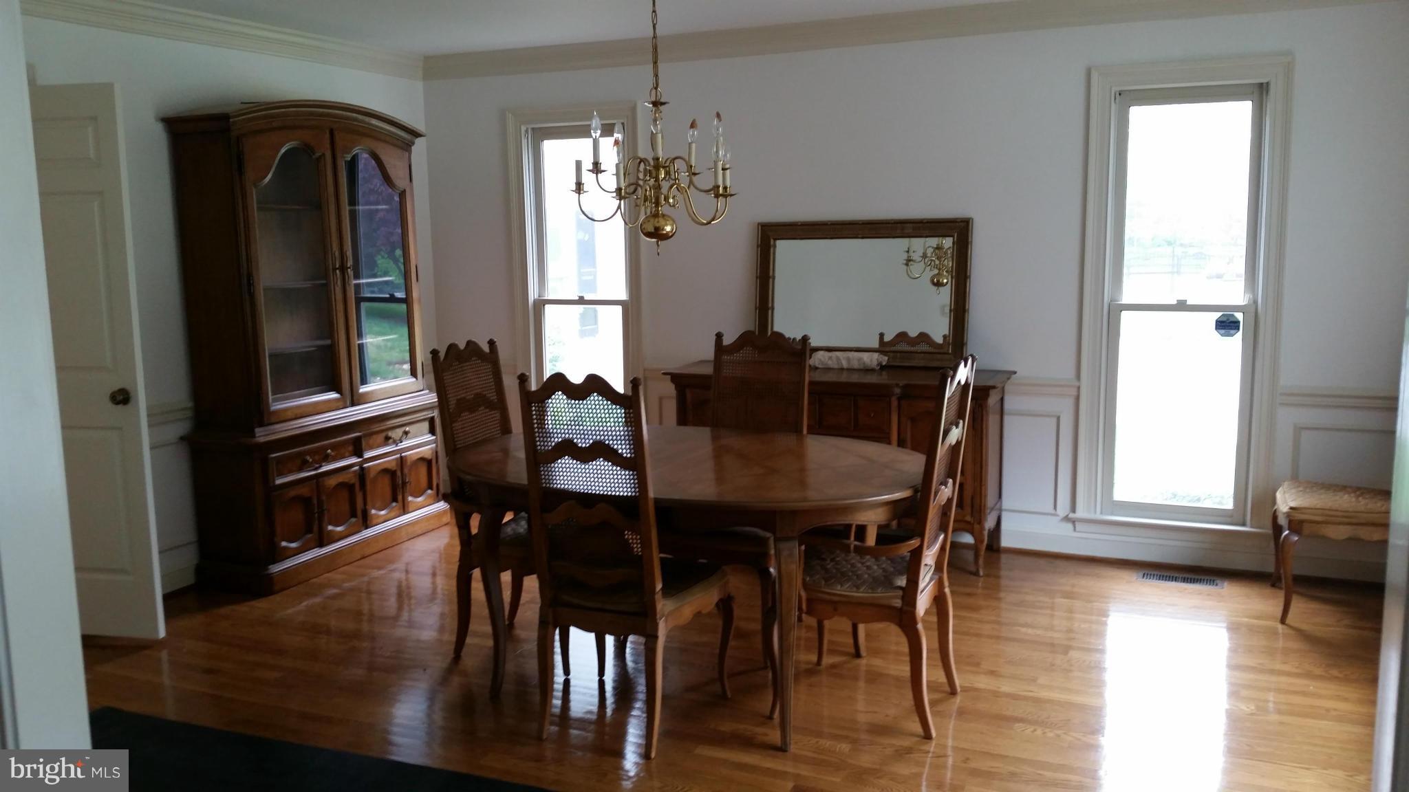 11516 Glen Road Potomac, MD 20854 - Photo 6 of 30 Dining Room