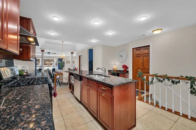 $549,900 | 308 Norton Street, Lombard, IL 60148