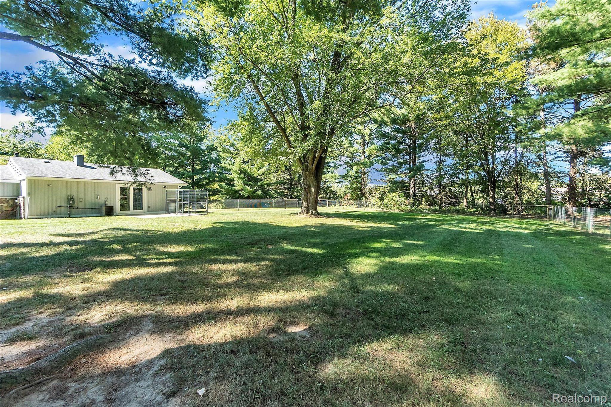7700 Golf Club Road Howell, MI 48843 - Photo 25 of 33 Gallery Image 25