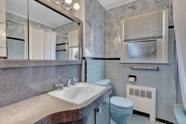 $725,000 | 2 Jackson Avenue, Massapequa Park, NY 11762