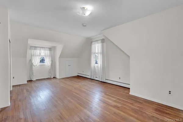$725,000 | 2 Jackson Avenue, Massapequa Park, NY 11762