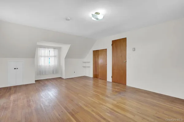 $725,000 | 2 Jackson Avenue, Massapequa Park, NY 11762