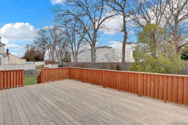 $725,000 | 2 Jackson Avenue, Massapequa Park, NY 11762
