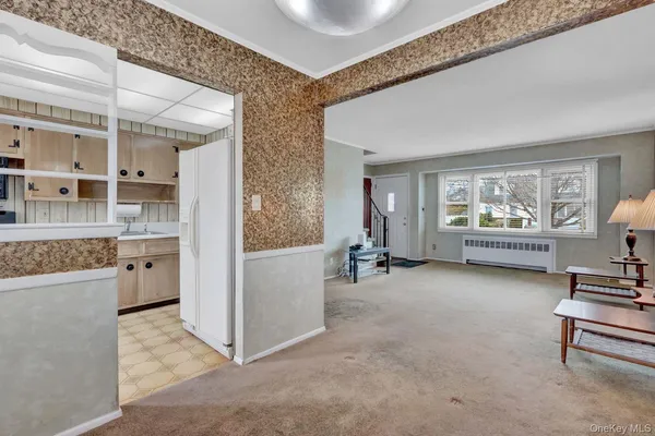 $725,000 | 2 Jackson Avenue, Massapequa Park, NY 11762