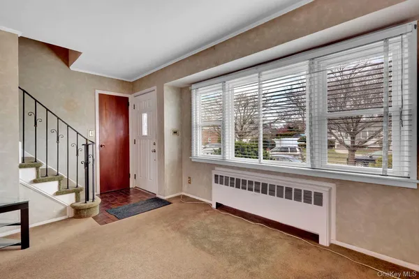 $725,000 | 2 Jackson Avenue, Massapequa Park, NY 11762