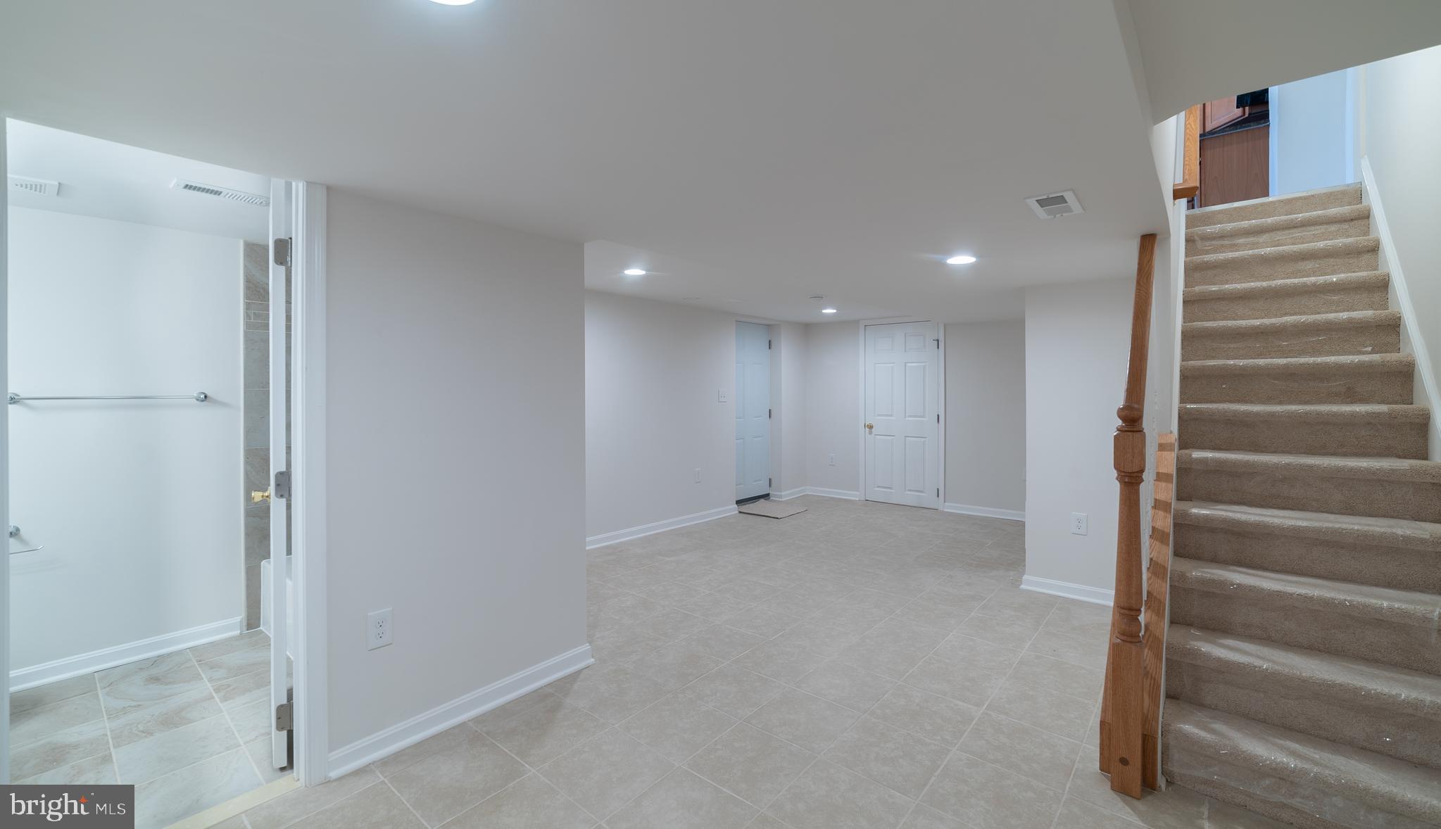 601 Old Riverside Road Baltimore, MD 21225 - Photo 16 of 33