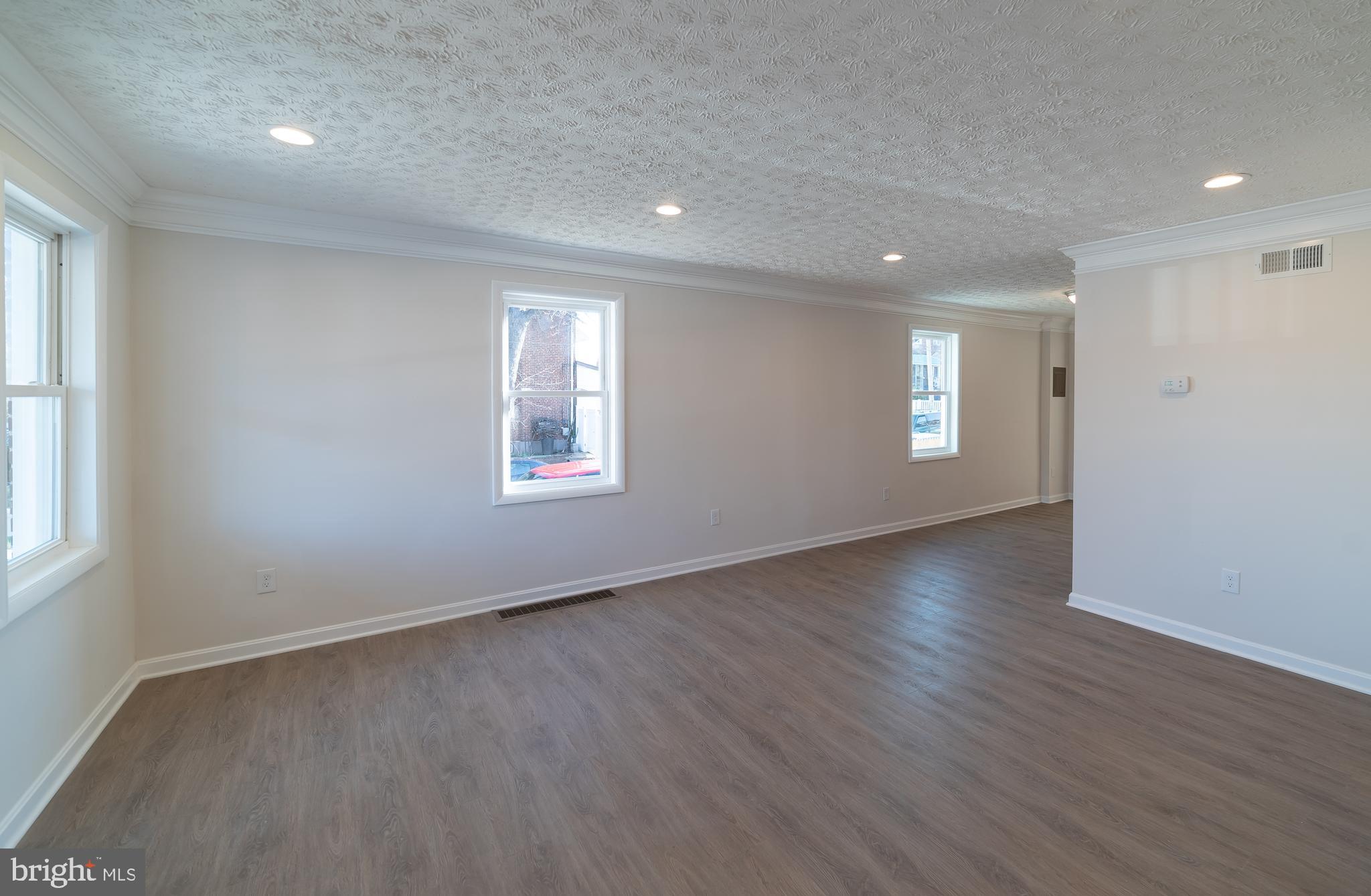 601 Old Riverside Road Baltimore, MD 21225 - Photo 6 of 33