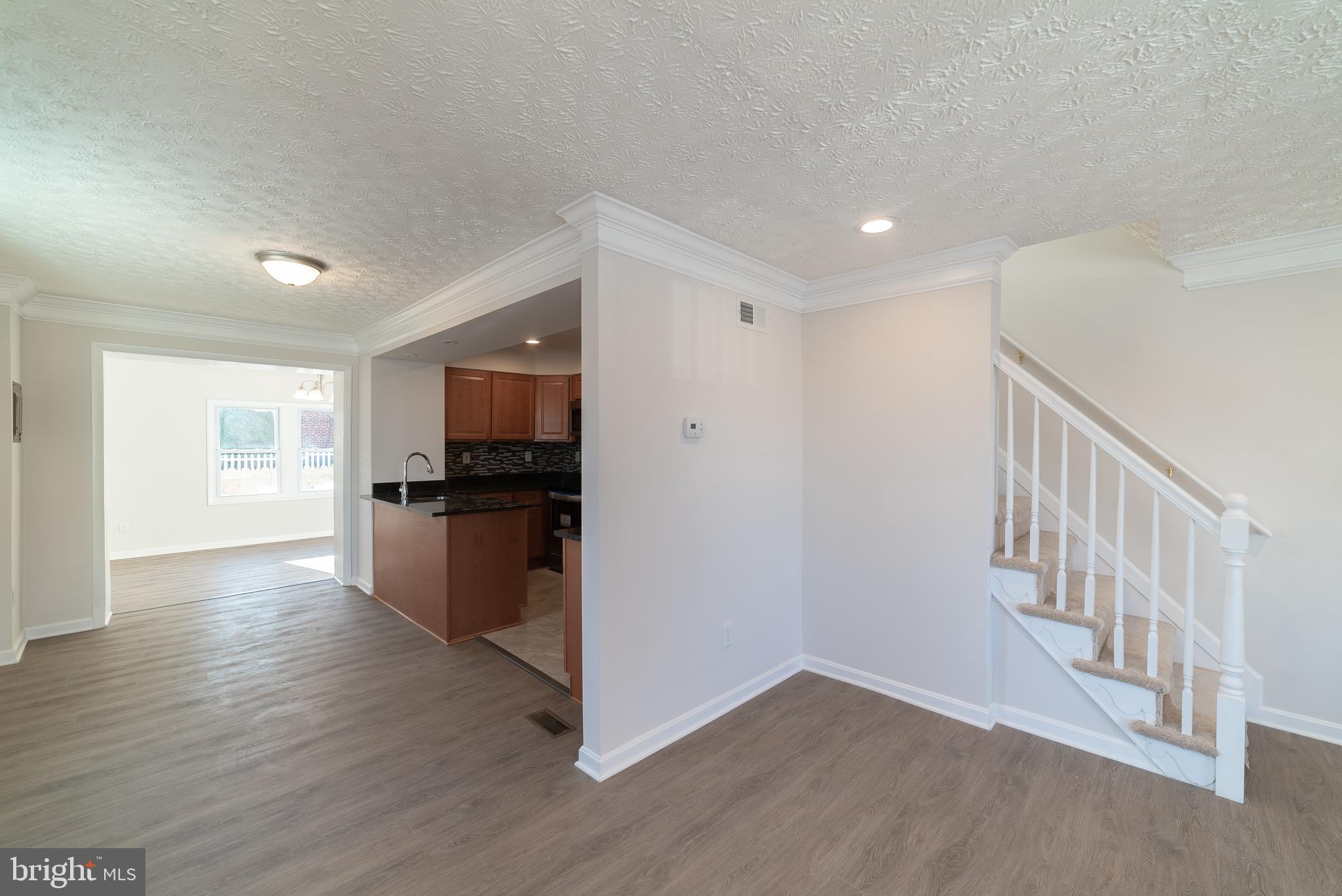 601 Old Riverside Road Baltimore, MD 21225 - Photo 8 of 33