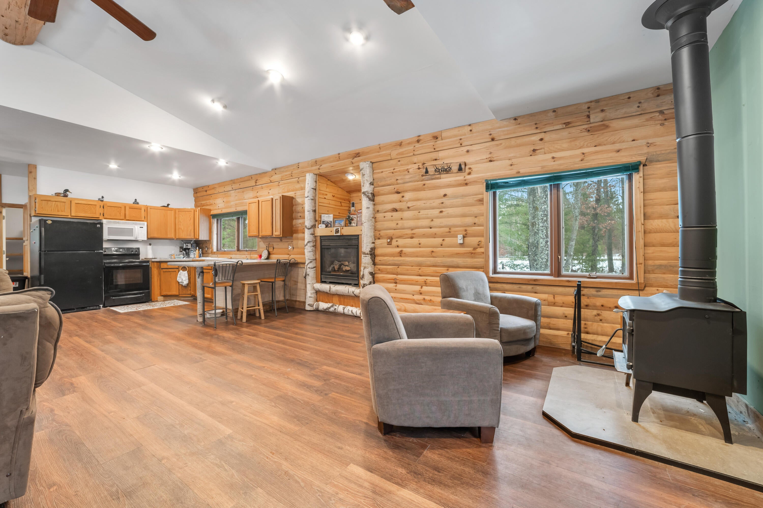 5355 West Miller Road Lewiston, MI 49756 - Photo 4 of 31 Gallery Image 4