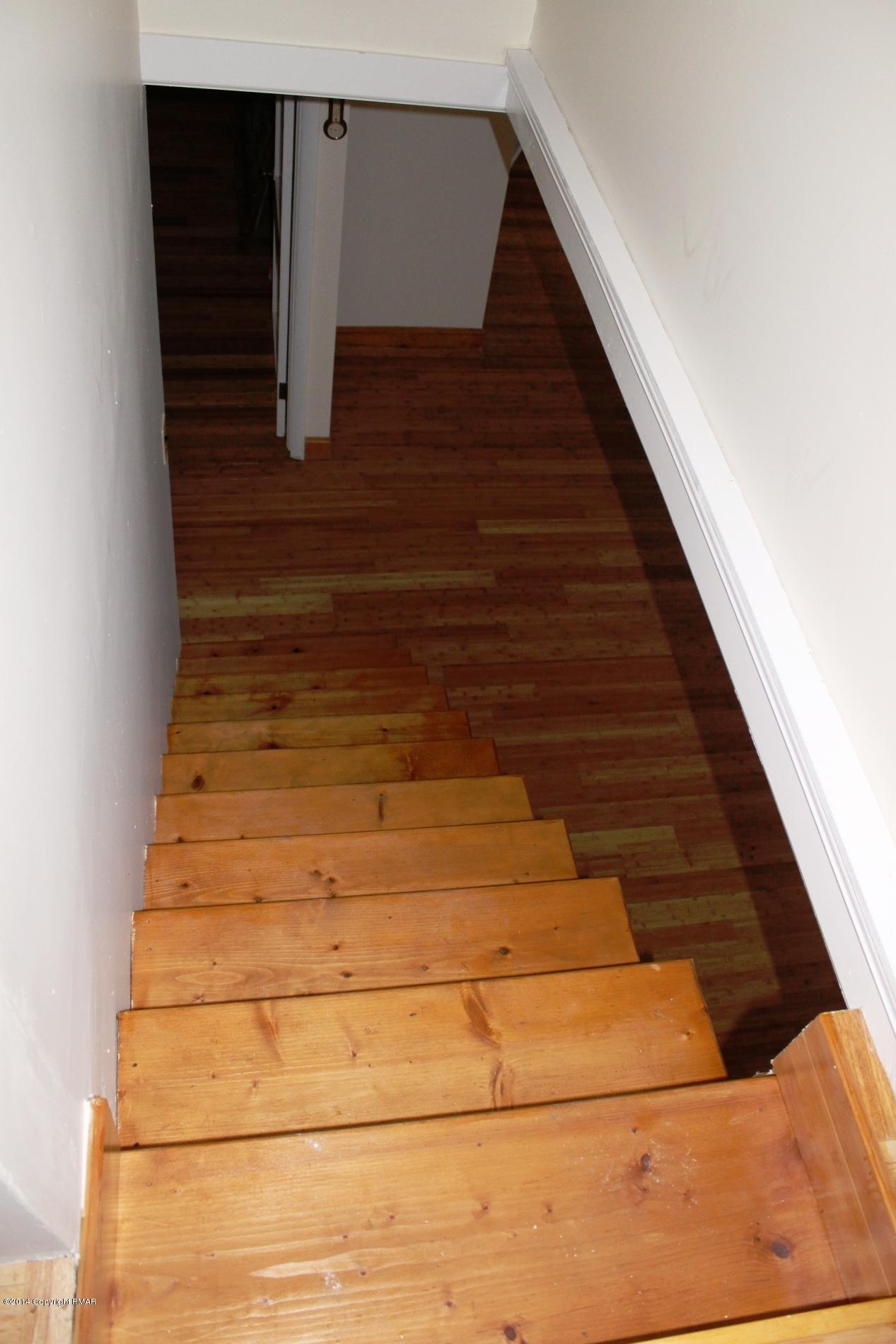 1055 Bush Road Cresco, PA 18326 - Photo 24 of 24 a view of entryway