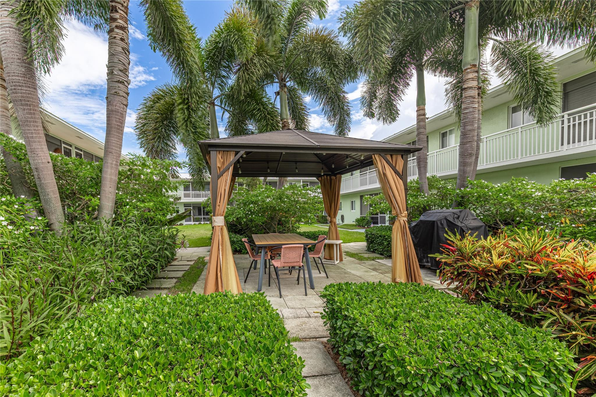 2100 Northeast 38th Street, Unit 216 Lighthouse Point, FL 33064 - Photo 26 of 38 Photo 26