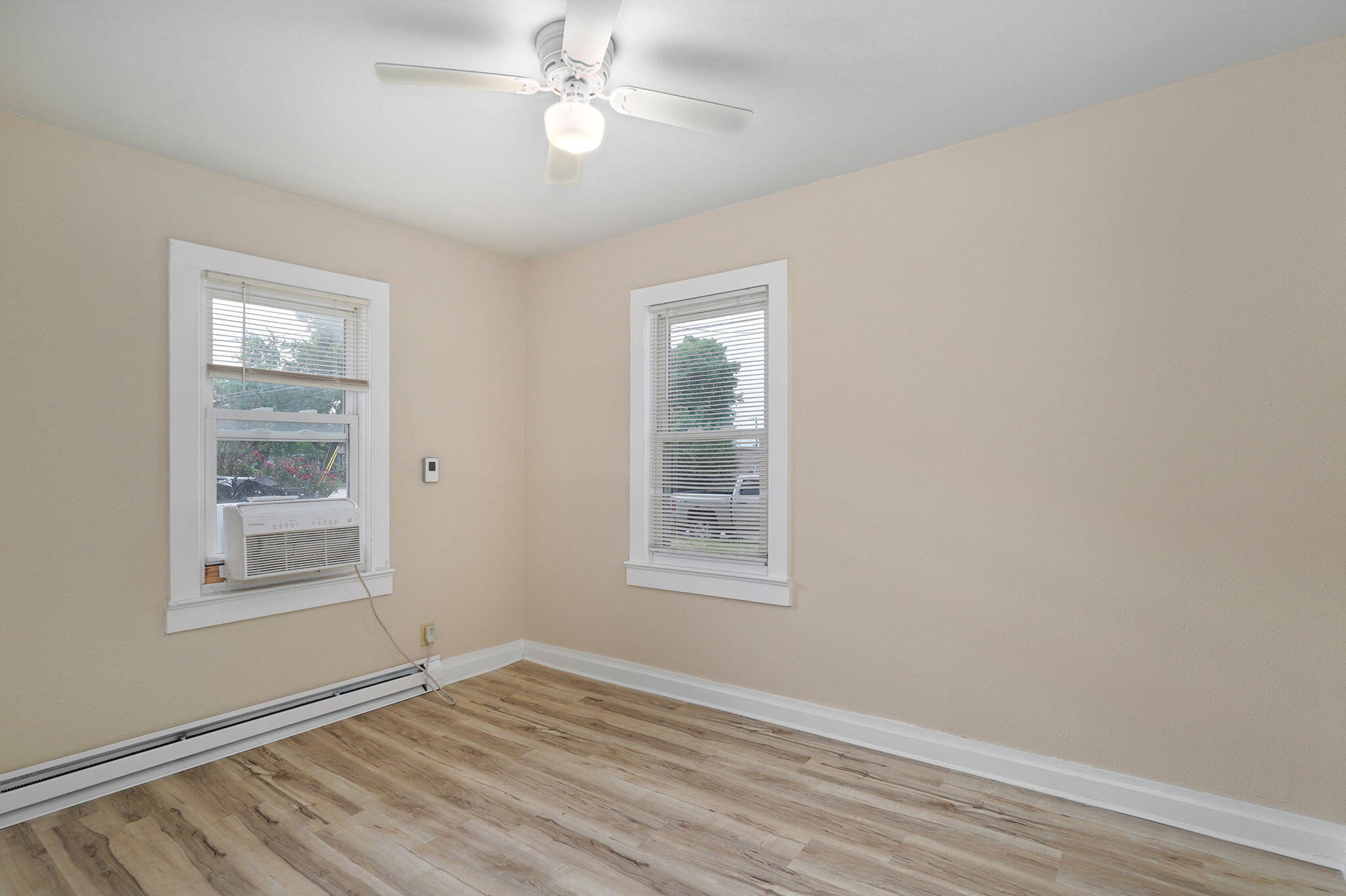 1855 East Dale Street Springfield, MO 65803 - Photo 11 of 19 1855 E Dale St-11