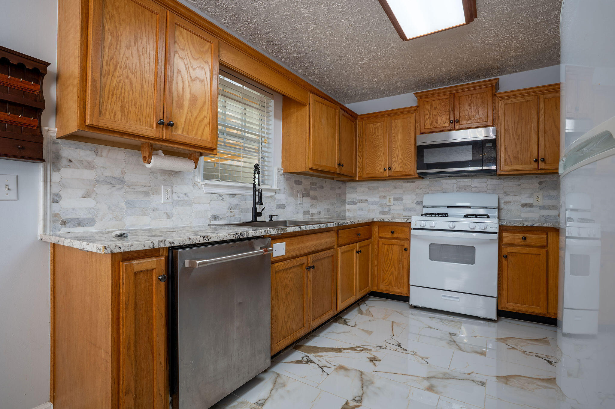 758 Old State Road Menlo, GA 30731 - Photo 9 of 69 A7304527-HDR