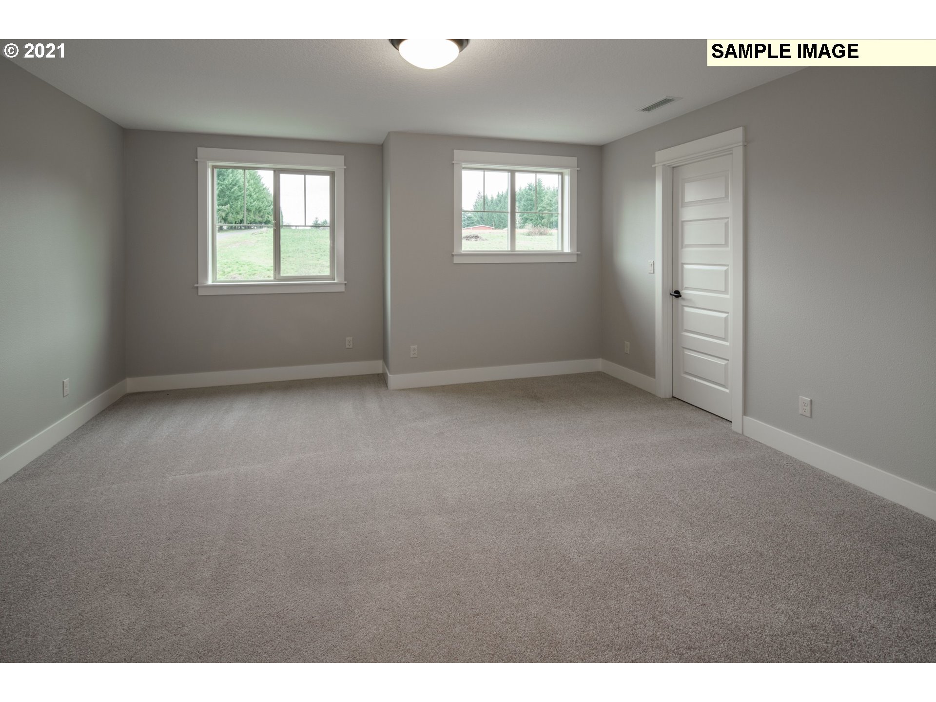 South Cherry Grove Way Ridgefield, WA 98642 - Photo 28 of 32 a view of an empty room with a window