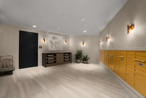 $1,863,400 | 321 31st Avenue North, Unit B11(1), Nashville, TN 37203