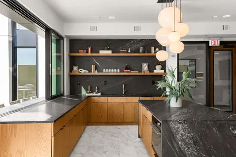 $1,863,400 | 321 31st Avenue North, Unit B11(1), Nashville, TN 37203