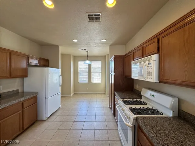 $1,880 | 816 Bolivar Avenue, North Las Vegas, NV 89032