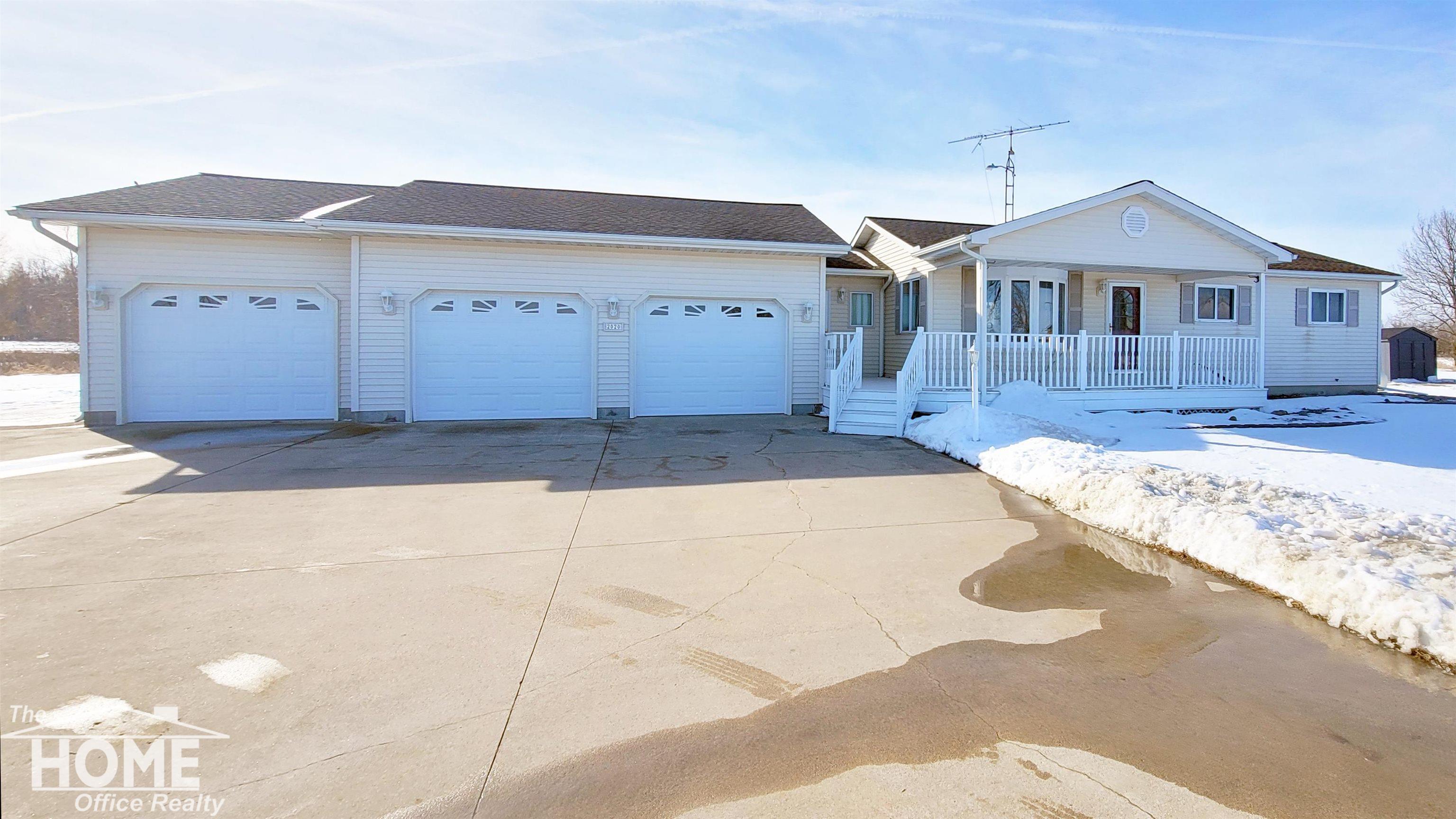 2020 East Wilkinson Road Owosso, MI 48867 - Photo 1 of 34 50167169-ec6c5179-f429-4322-9423-820581cd5945.JPG