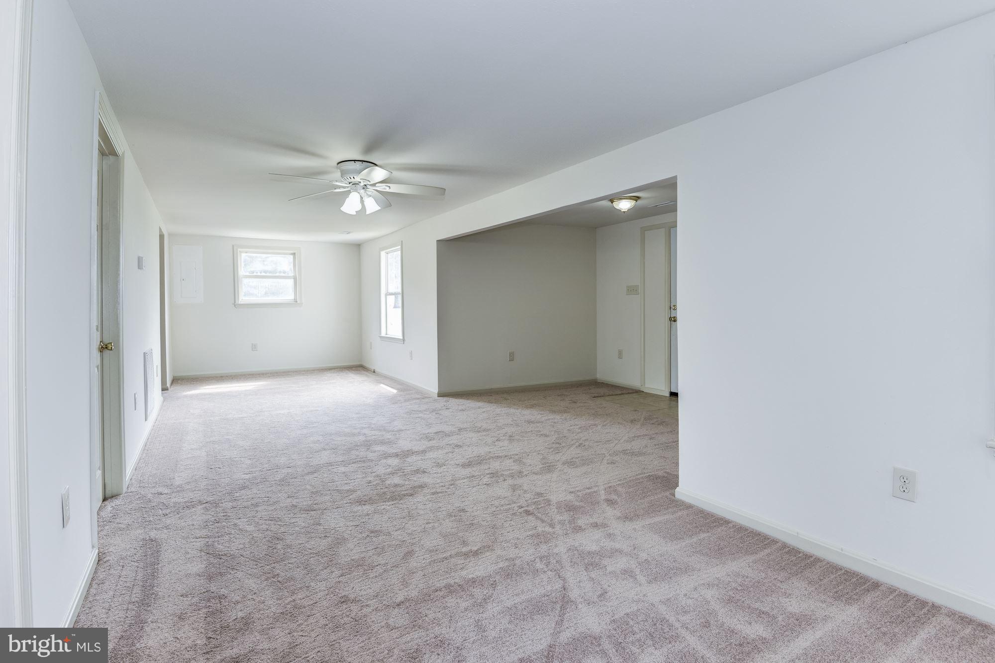 10813 Elk Run Road Catlett, VA 20119 - Photo 22 of 30 Living Room