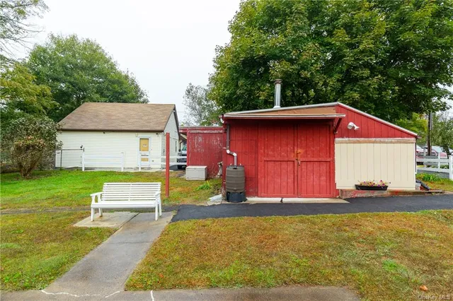 $1,250,000 | 1030 Highway 199, Red Hook, NY 12571