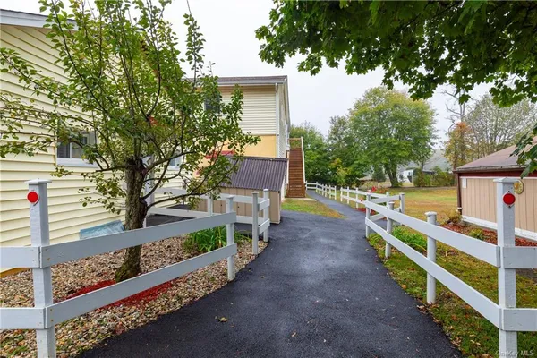 $1,250,000 | 1030 Highway 199, Red Hook, NY 12571