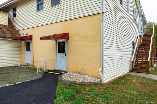 $1,250,000 | 1030 Highway 199, Red Hook, NY 12571