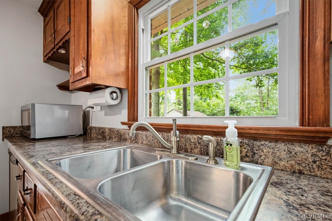 9421 Highgate Road North Chesterfield, VA 23236 - Photo 15 of 42 Gallery Image 15