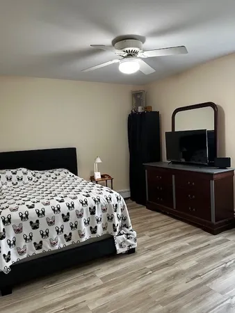 $189,900 | 1301 South Finley Road, Unit 414, Lombard, IL 60148