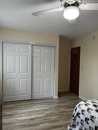 $189,900 | 1301 South Finley Road, Unit 414, Lombard, IL 60148