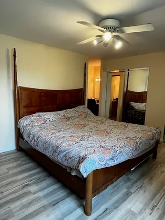 $189,900 | 1301 South Finley Road, Unit 414, Lombard, IL 60148