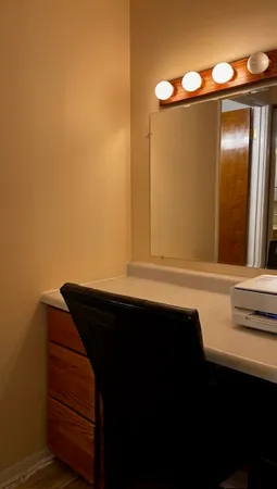 $189,900 | 1301 South Finley Road, Unit 414, Lombard, IL 60148