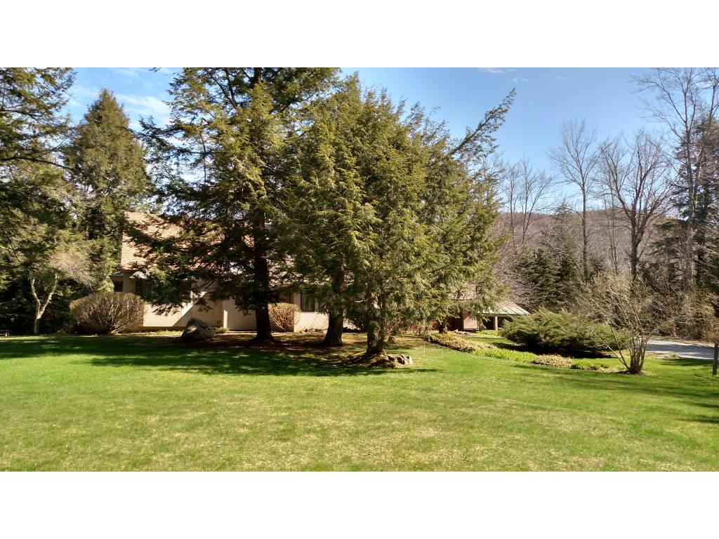 302 Barrows Towne Road Killington, VT 05751 - Photo 2 of 29 Gallery Image 2