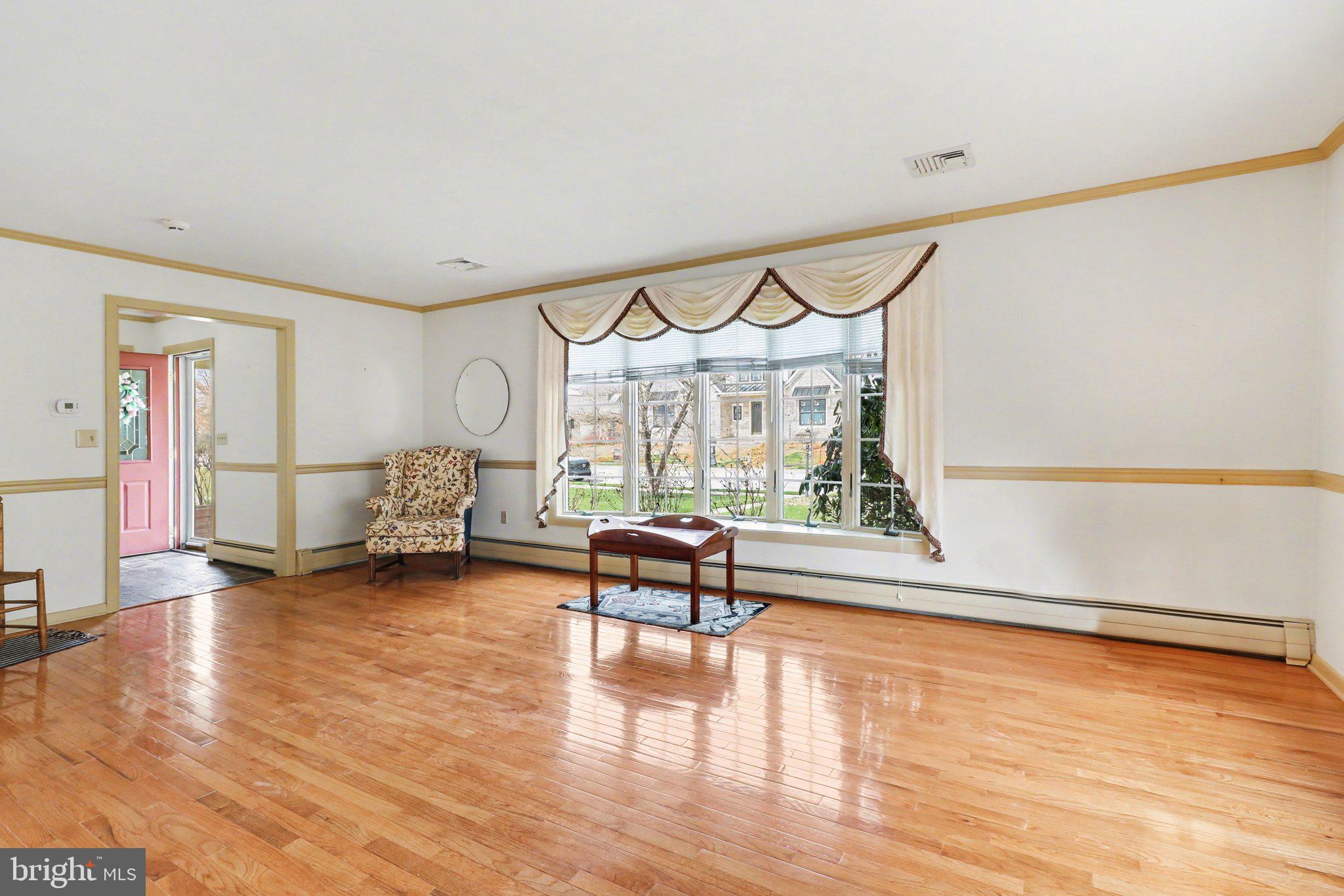 316 Cedar Avenue Hershey, PA 17033 - Photo 6 of 37