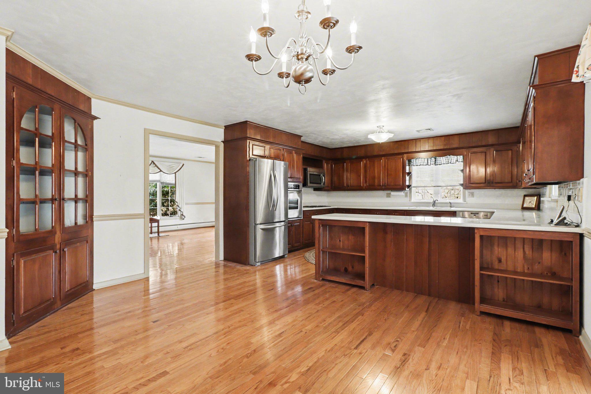 316 Cedar Avenue Hershey, PA 17033 - Photo 10 of 37