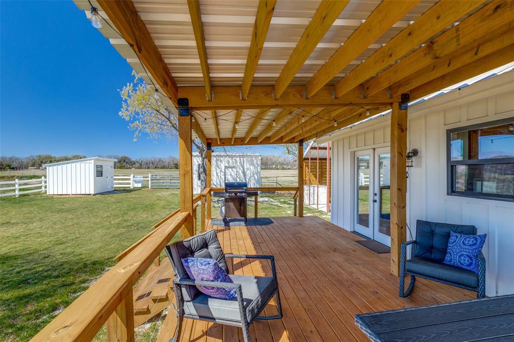 320 English Court Springtown, TX 76082 - Photo 6 of 30
