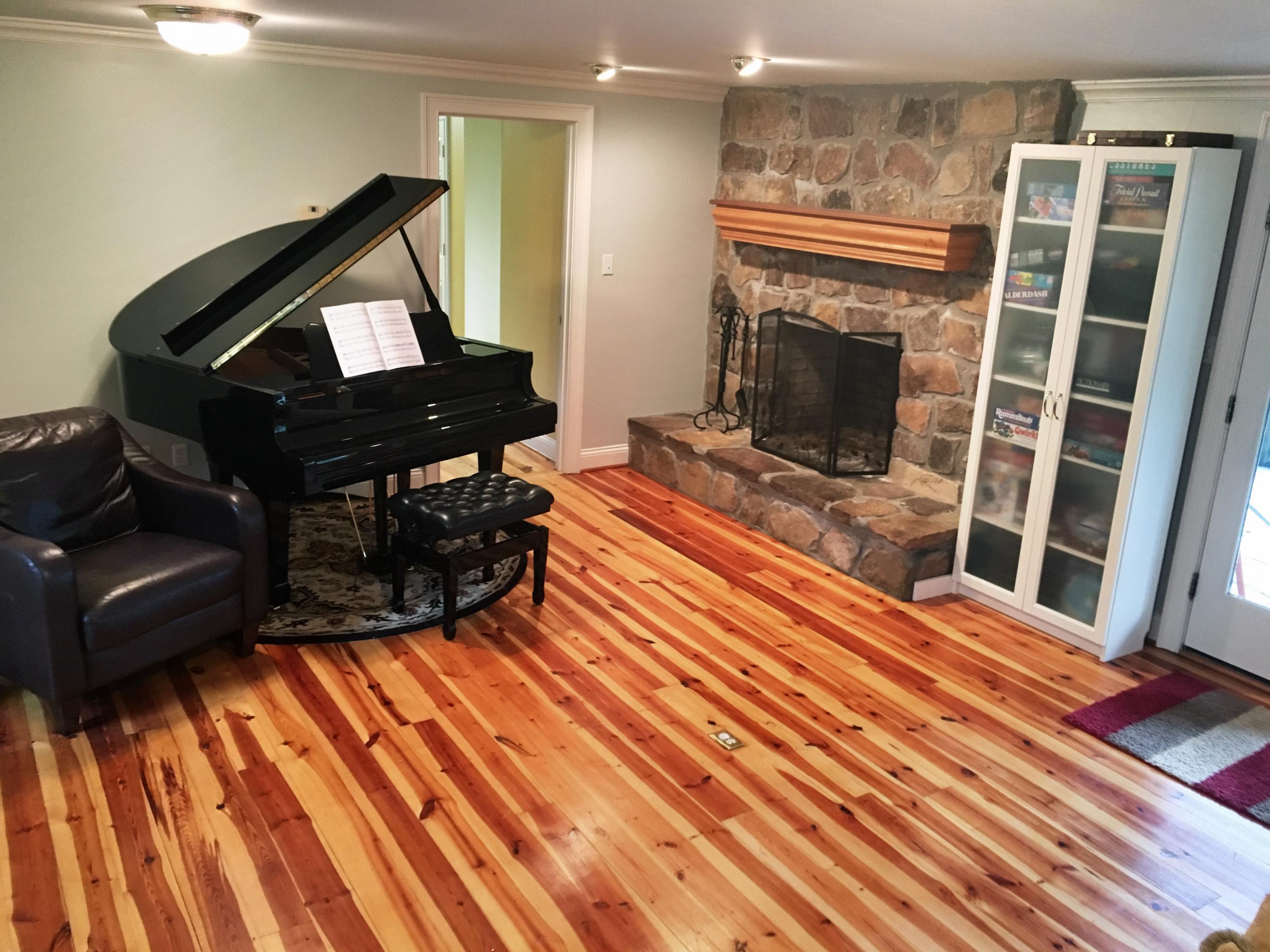 607 Merritt Road Washburn, TN 37888 - Photo 15 of 40 Family Room