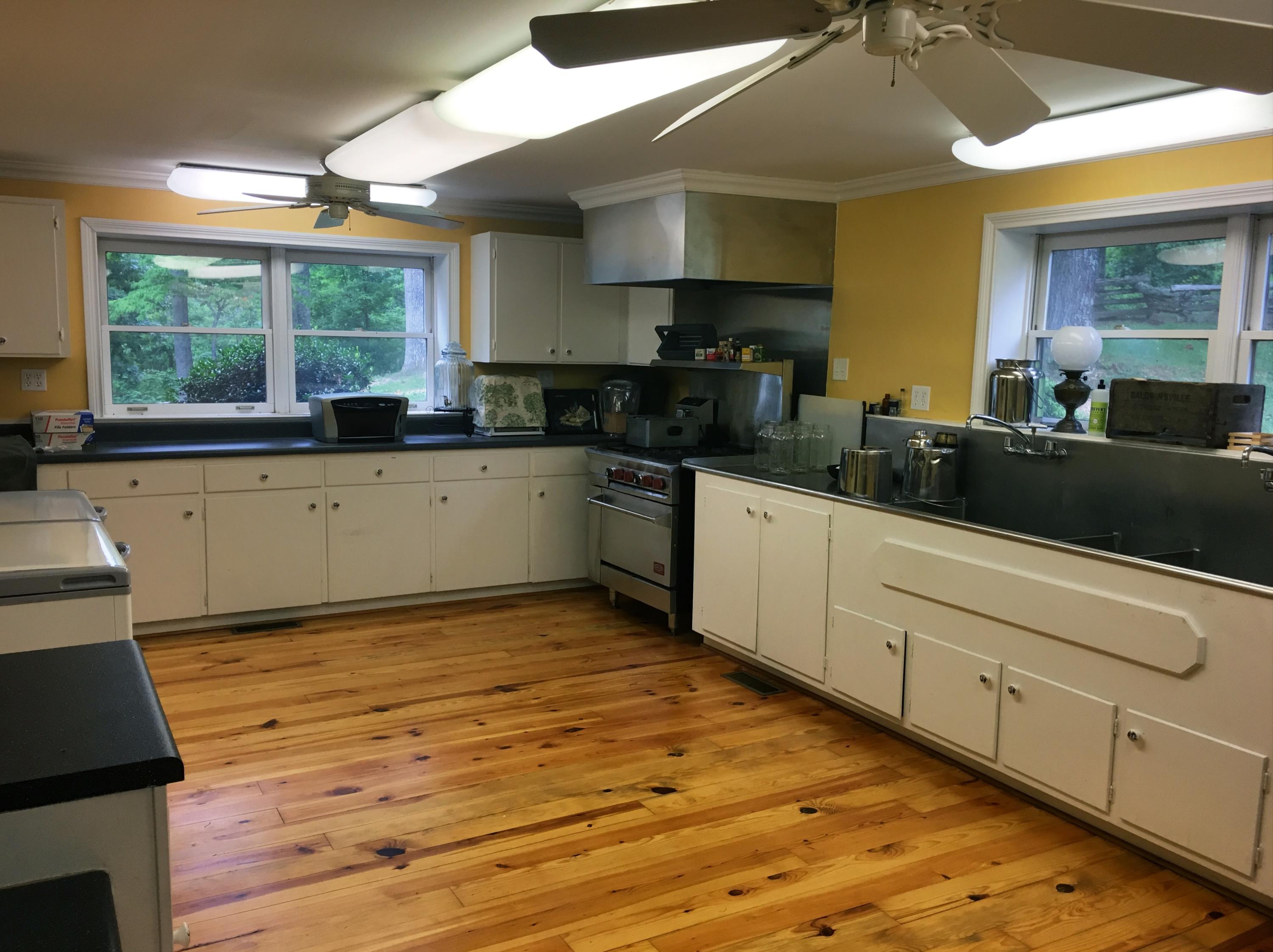 607 Merritt Road Washburn, TN 37888 - Photo 16 of 40 Downstairs Commercial Kitchen