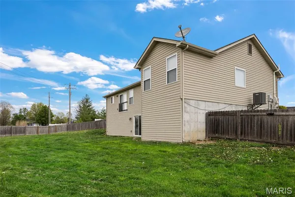 $305,900 | 46 Stone Bridge Drive, Moscow Mills, MO 63362