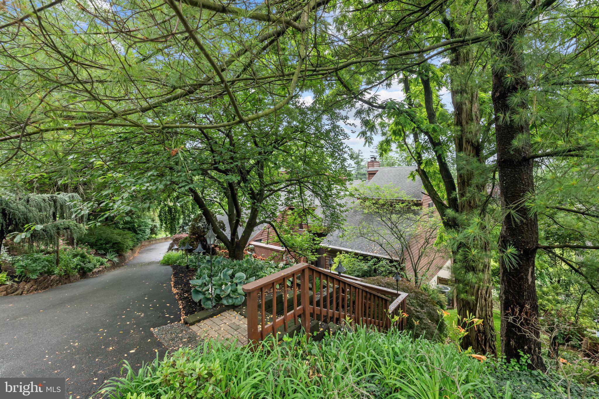 16 Golfview Lane Reading, PA 19606 - Photo 6 of 70