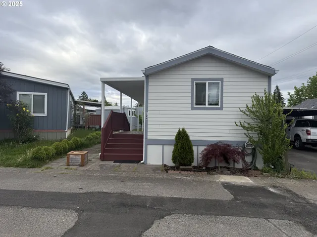 $78,999 | 13045 Southeast Stark Street, Unit 124, Portland, OR 97233