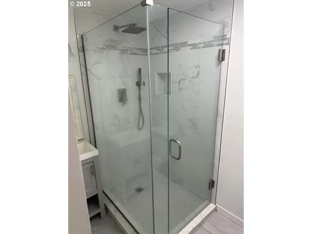 $78,999 | 13045 Southeast Stark Street, Unit 124, Portland, OR 97233