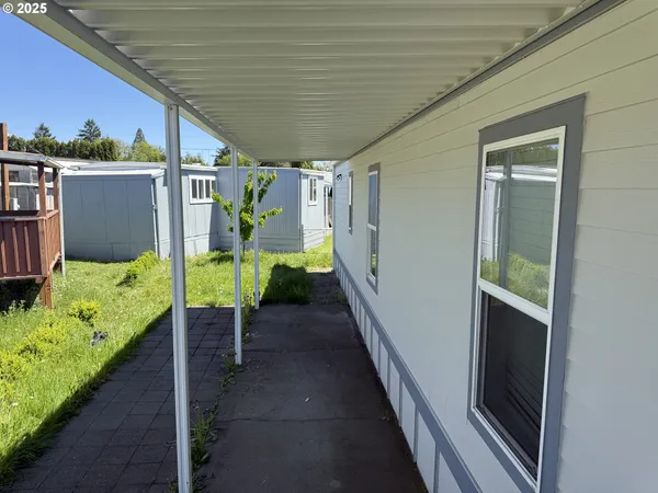 $78,999 | 13045 Southeast Stark Street, Unit 124, Portland, OR 97233