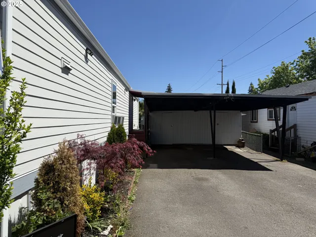 $78,999 | 13045 Southeast Stark Street, Unit 124, Portland, OR 97233